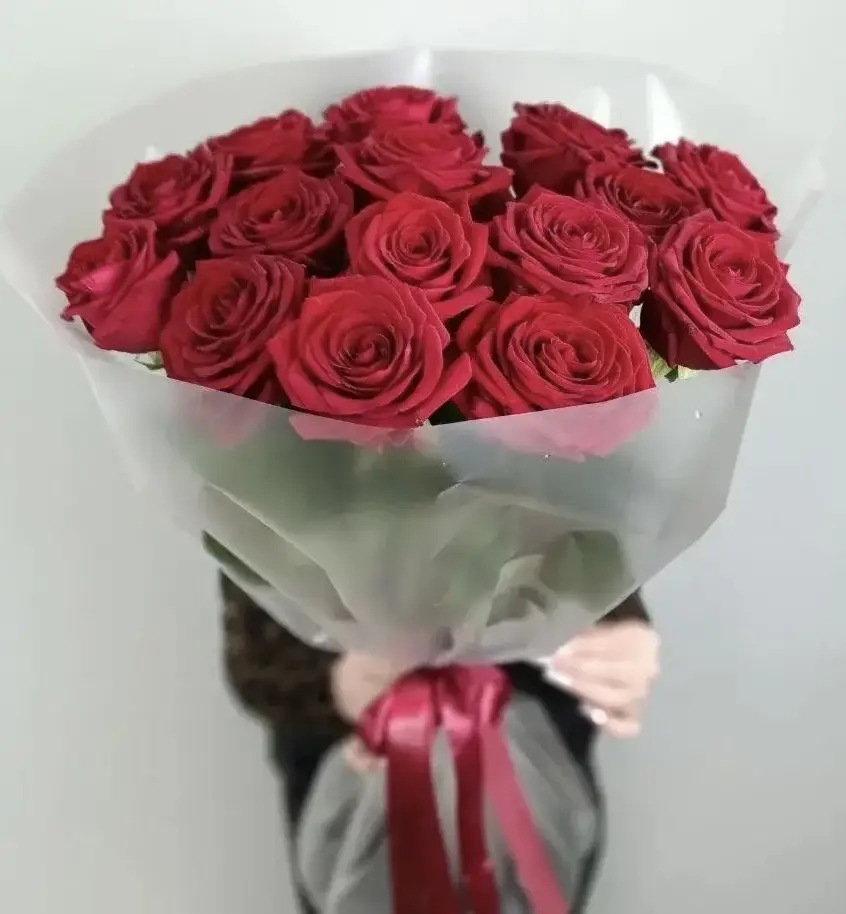 Букет из красных роз